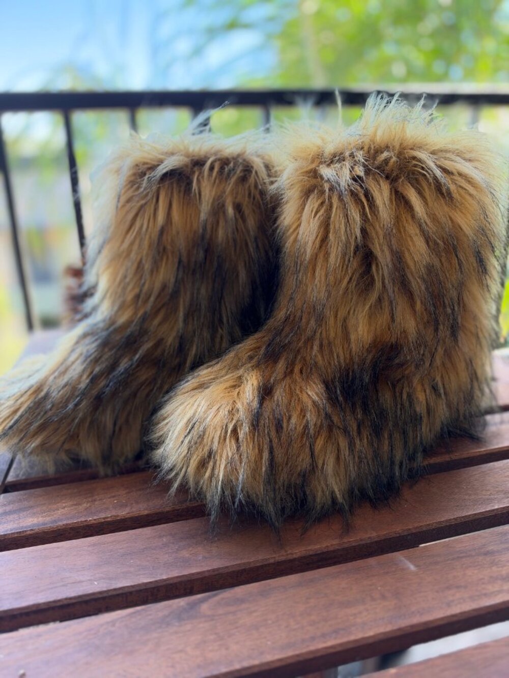 Faux Fur Yeti Winter Boots Brown Shaggy Warm Size 8.5